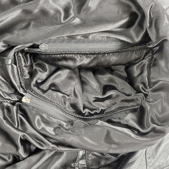 Vintage Collection d'Artisan by The Leather Ranch 1980s Leather Bomber Jacket - Picture 7 of 13